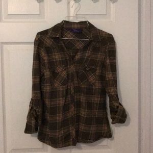 Earth tones soft flannel shirt 😊